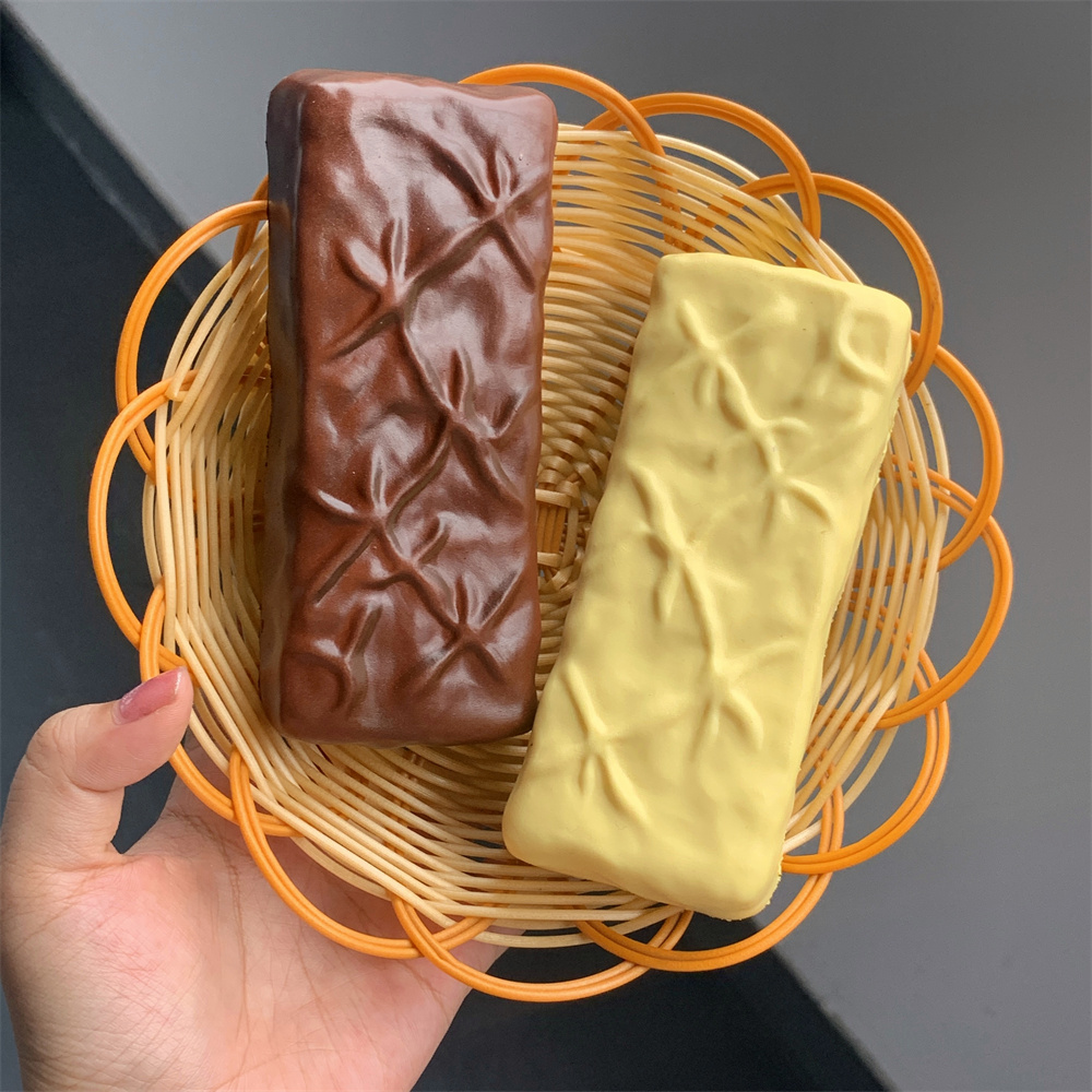 Grote Snickers Model Simulatie - Spicy Food Snacks recensie en prijs